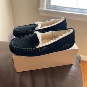 UGG Australia Ansley Women's Slippers - Black, 7 US